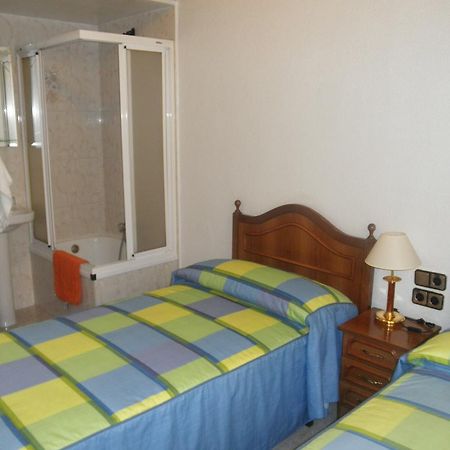 Hostal Los Andes Madrid Exterior photo