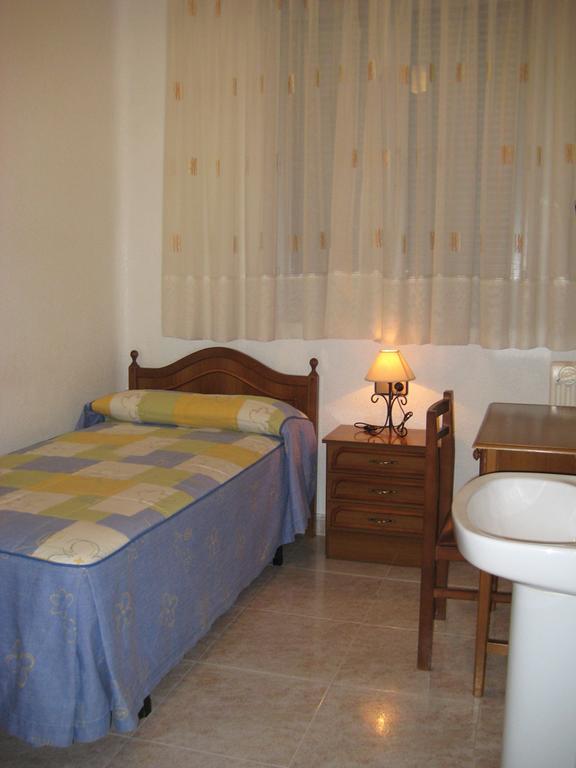 Hostal Los Andes Madrid Room photo